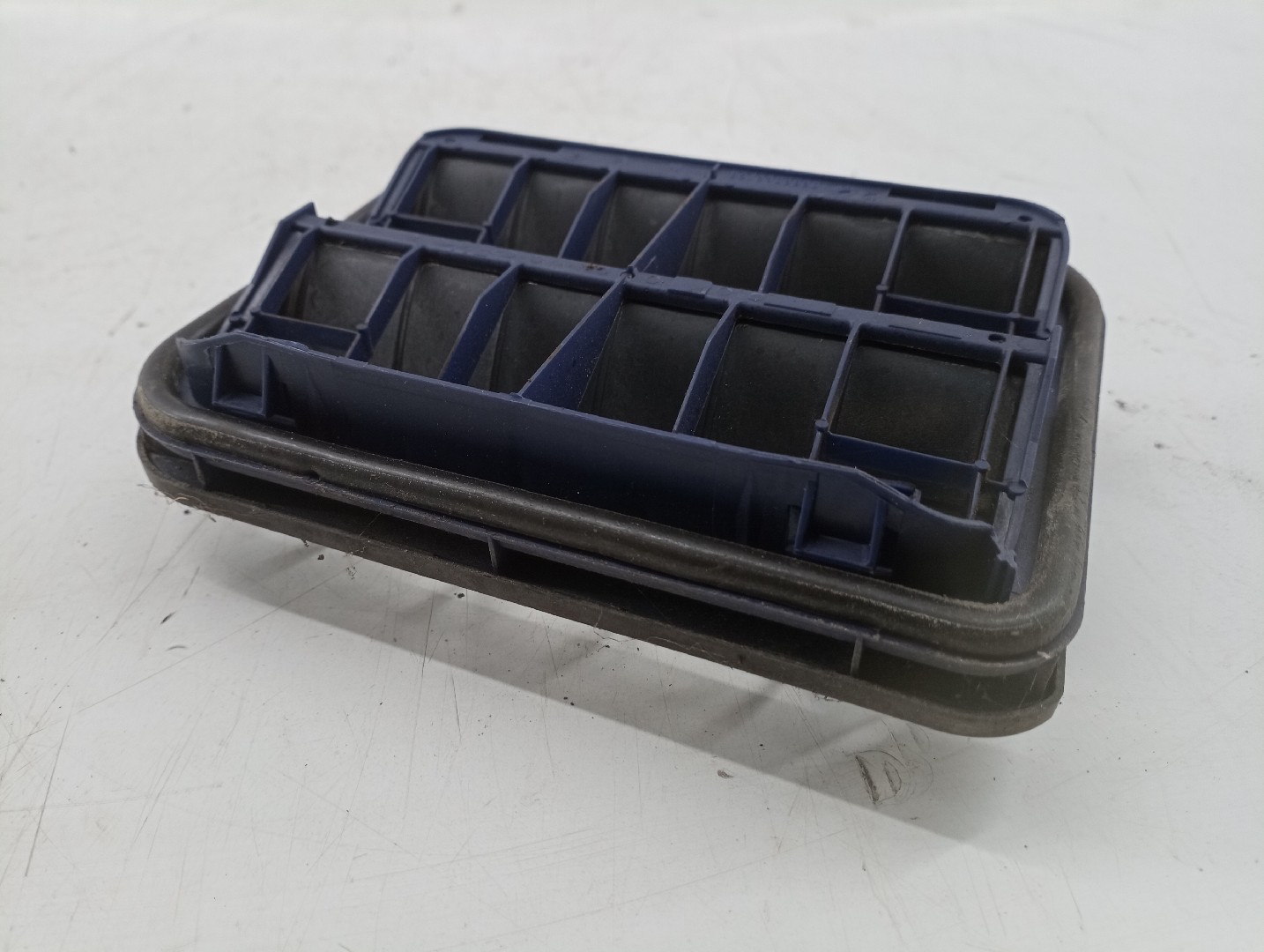 Painel de Ventilação da Carroceria PEUGEOT 508 SW I (8E_) | 10 - 18 Imagem-2