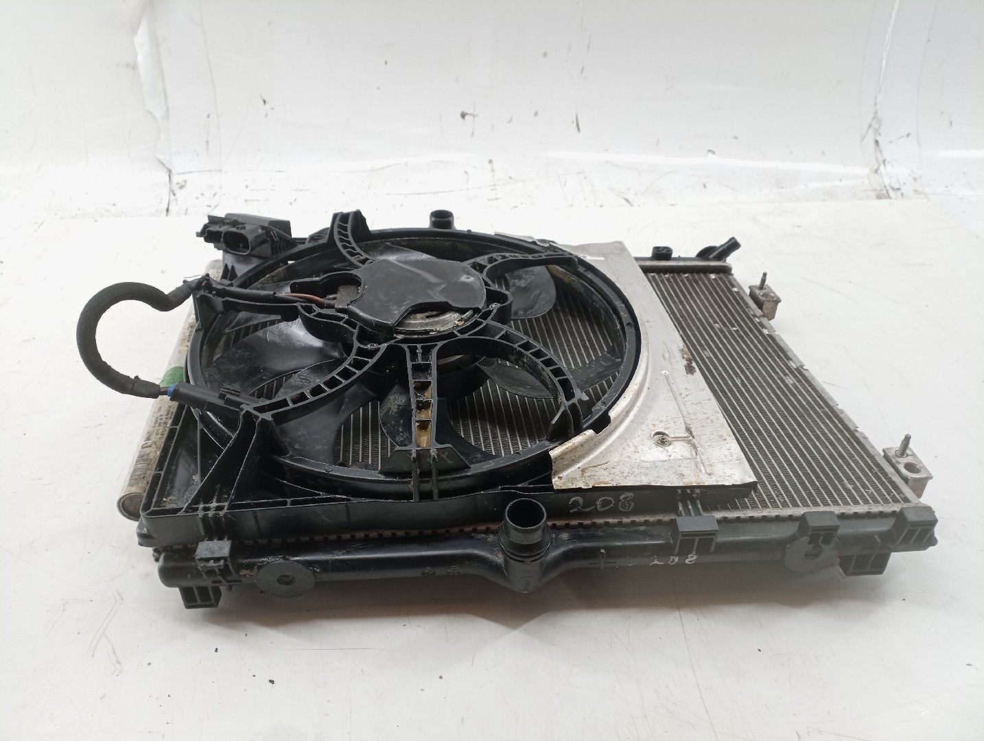 Conj. de 2/3  radiadores c/ TermoVentilador PEUGEOT 208 II (UB_, UP_, UW_, UJ_) | 19 -  Imagem-1