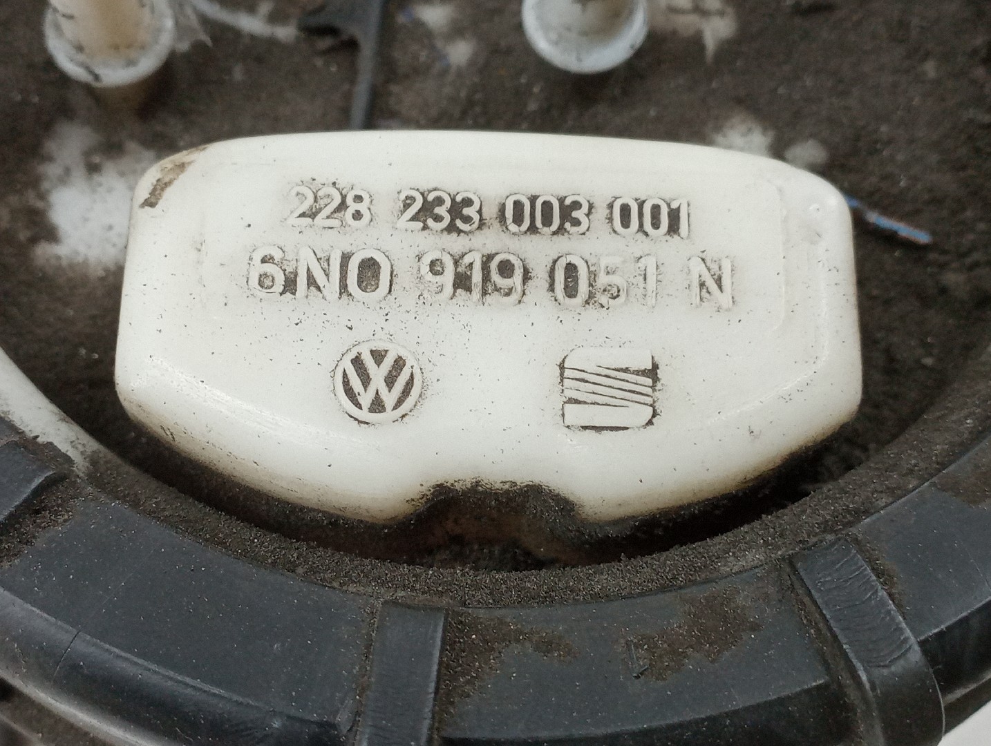 Bomba do Depósito de Combustível VOLKSWAGEN POLO (6N2) | 99 - 01 Imagem-1
