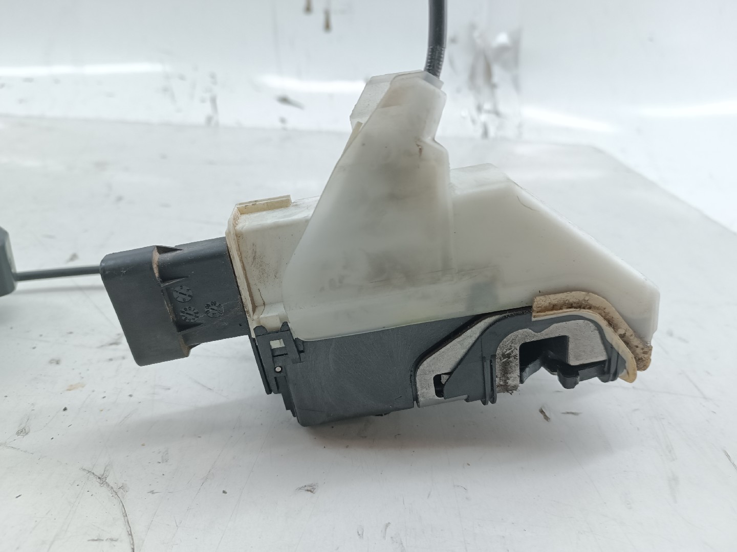 Mecanismo da porta frente PEUGEOT 508 SW I (8E_) | 10 - 18 Imagem-2