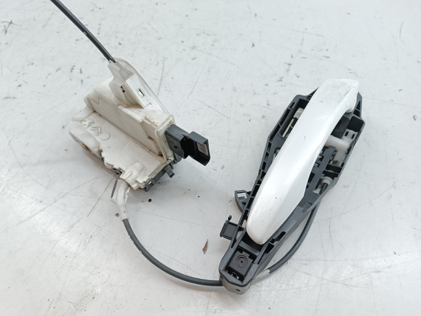 Mecanismo da porta frente PEUGEOT 508 SW I (8E_) | 10 - 18 Imagem-8