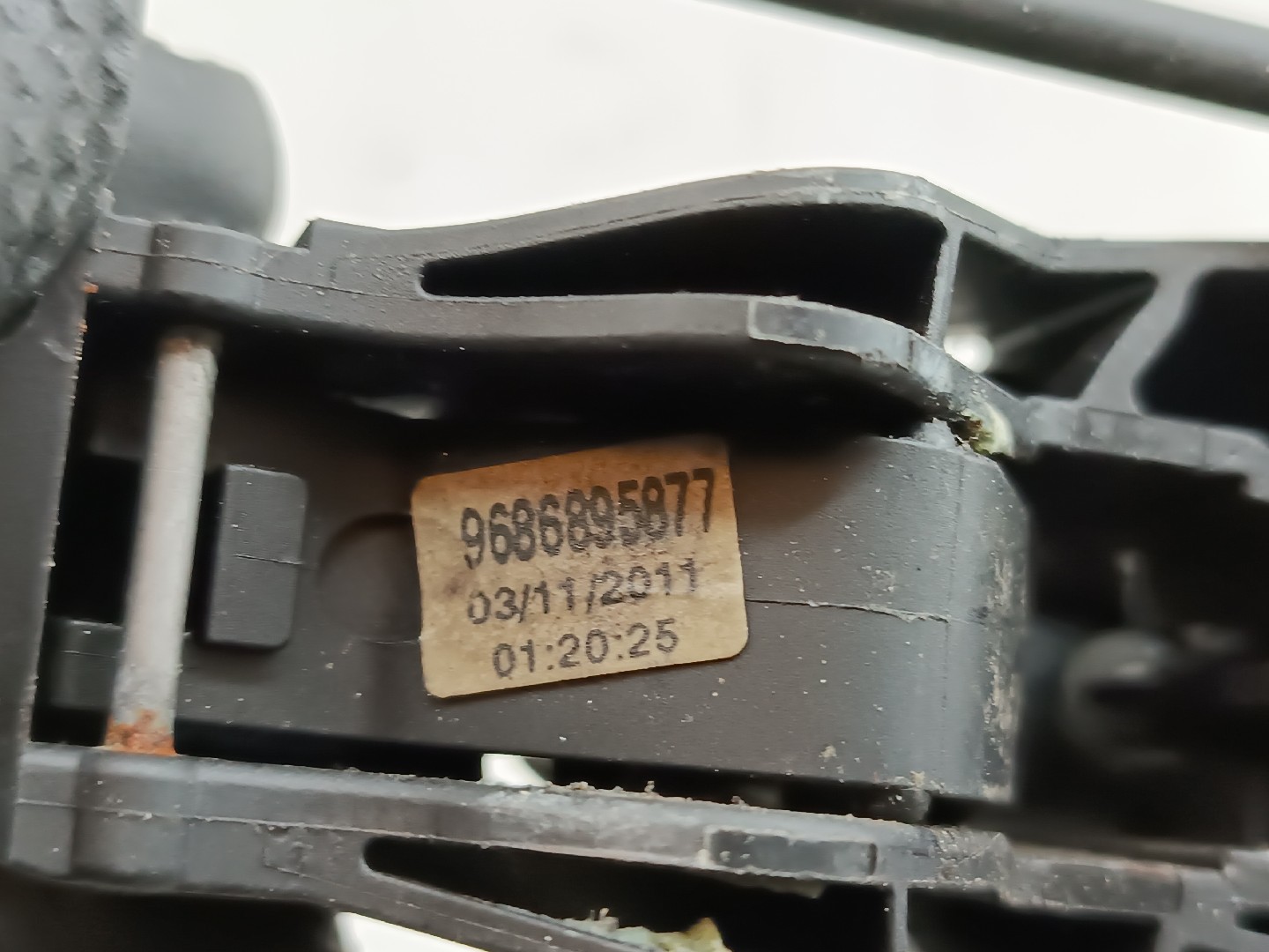 Mecanismo da porta frente PEUGEOT 508 SW I (8E_) | 10 - 18 Imagem-7