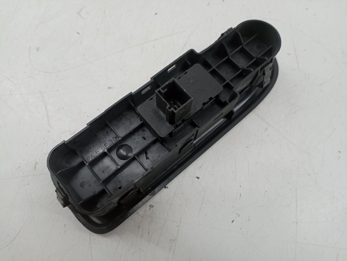 Comutador de vidro frente direito PEUGEOT 508 SW I (8E_) | 10 - 18 Imagem-4