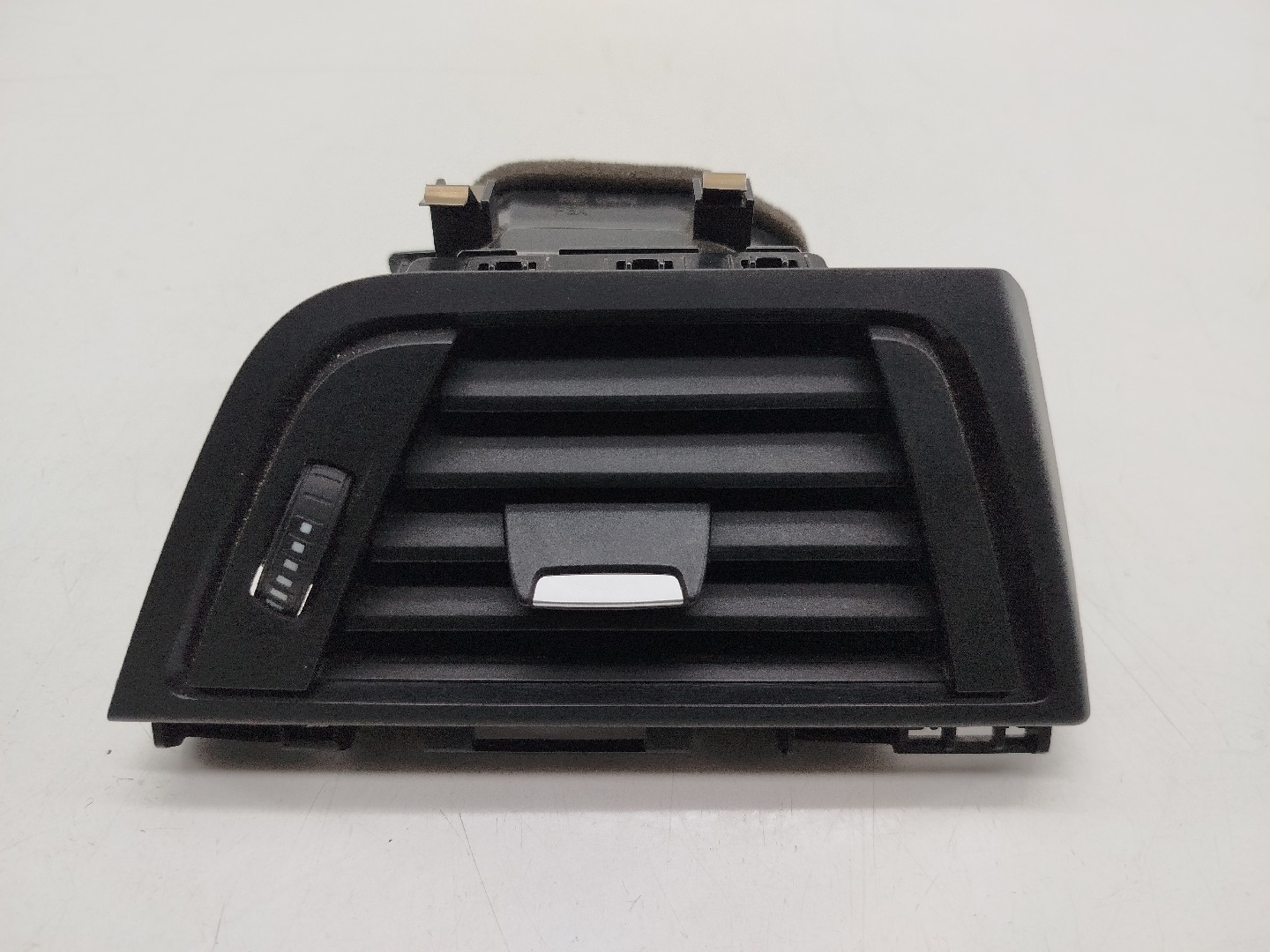 Difusor de ar BMW 3 (F30, F80) | 11 - 18