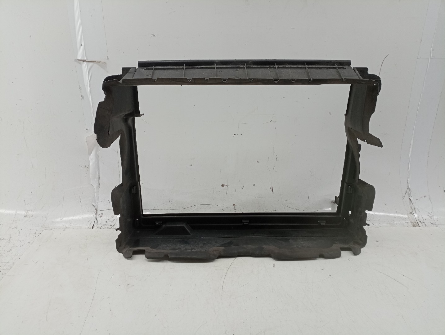 Acabamento de radiador FIAT TIPO três volumes (356_) | 15 -  Imagem-4