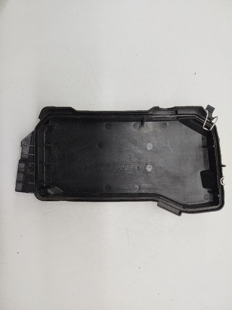 Tampa de caixa de fusiveis MERCEDES-BENZ C-CLASS (W204) | 07 - 15 Imagem-4