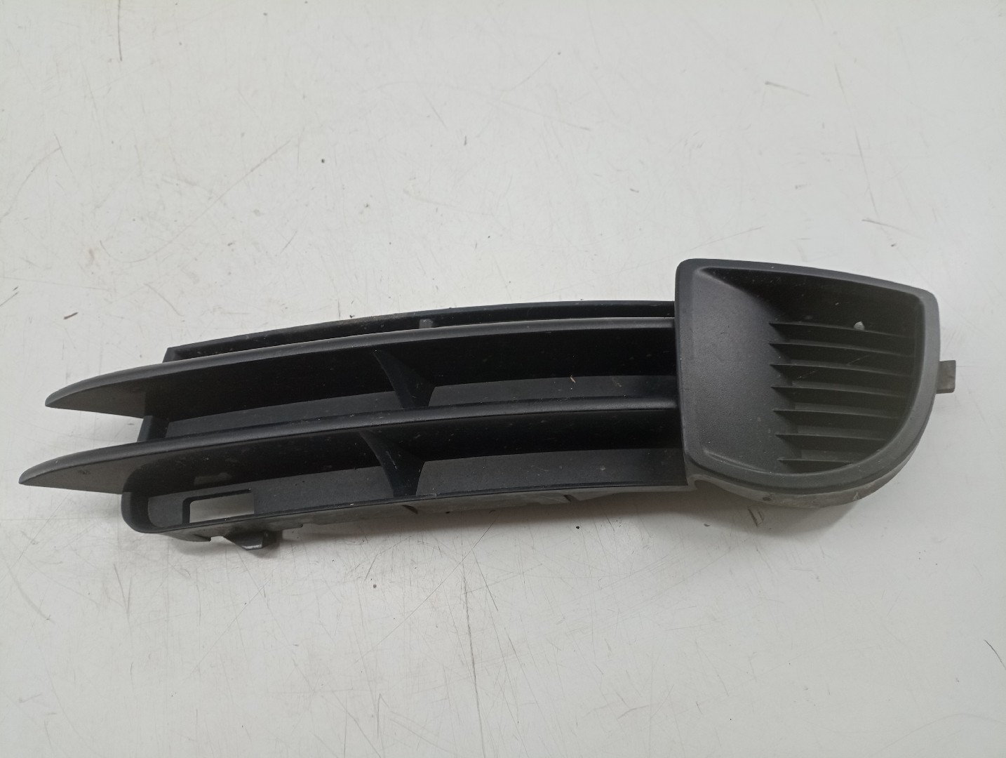Grelha de para-choques AUDI A3 Sportback (8PA) | 04 - 15