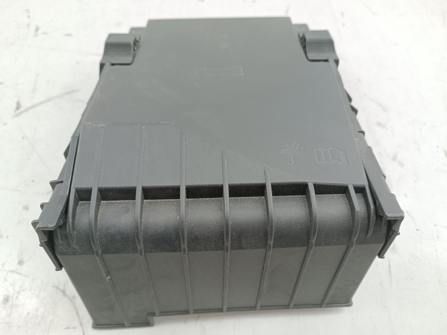 Tampa de caixa de fusiveis AUDI A3 Sportback (8PA) | 04 - 15 Imagem-2