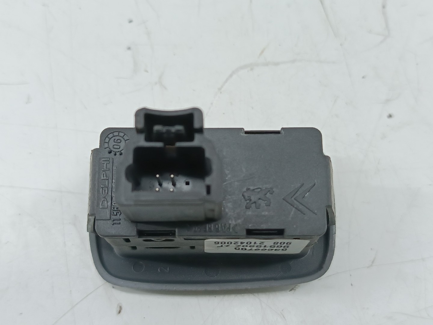 Comutador de vidro traseiro direito CITROEN C5 II Break (RE_) | 04 -  Imagem-1