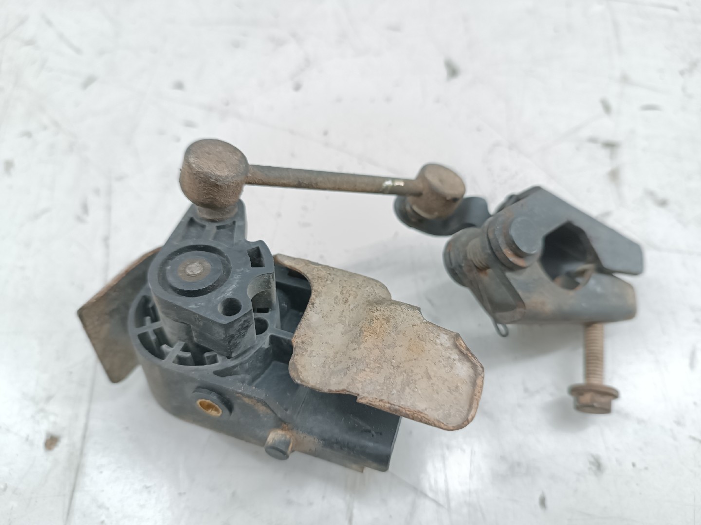 Sensor de nível de altura CITROEN C5 II Break (RE_) | 04 -  Imagem-1