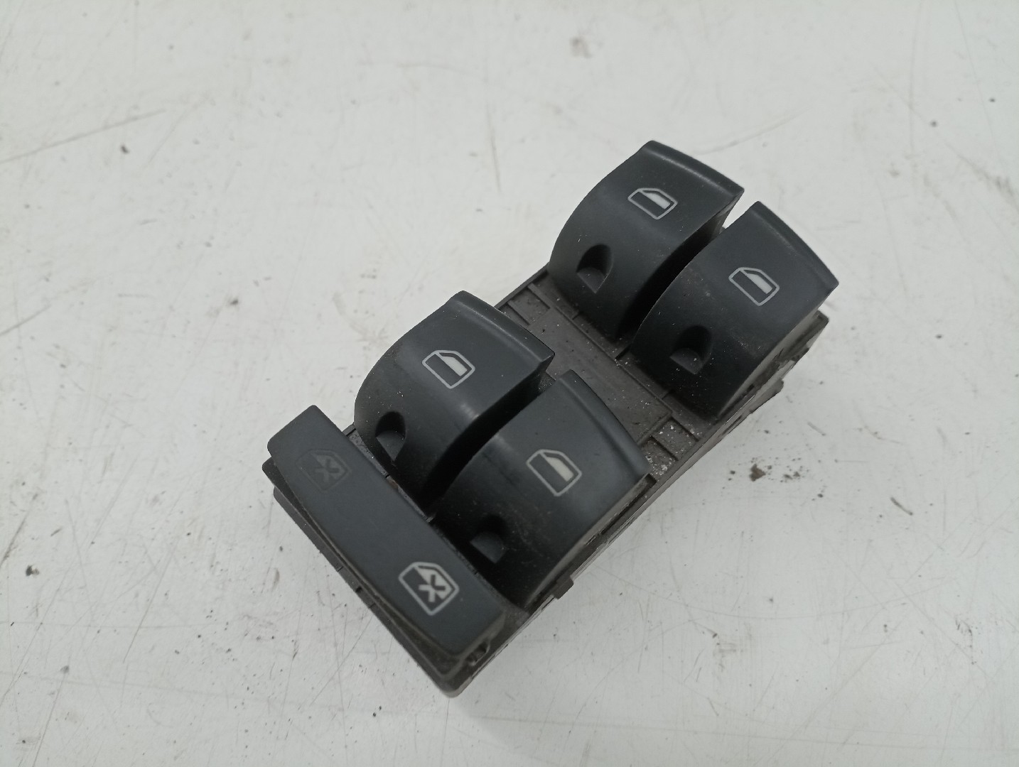 Comutador de vidro frente esquerdo AUDI A3 Sportback (8PA) | 04 - 15