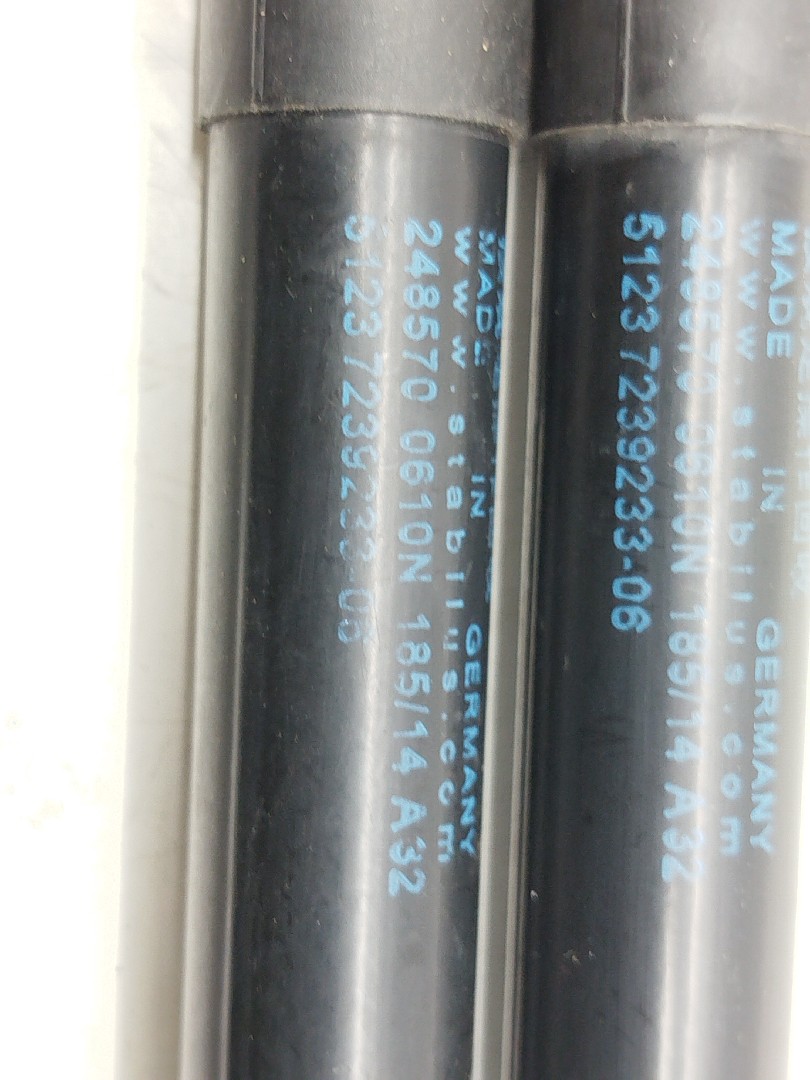 Amortecedores do capô BMW 3 (F30, F80) | 11 - 18 Imagem-1