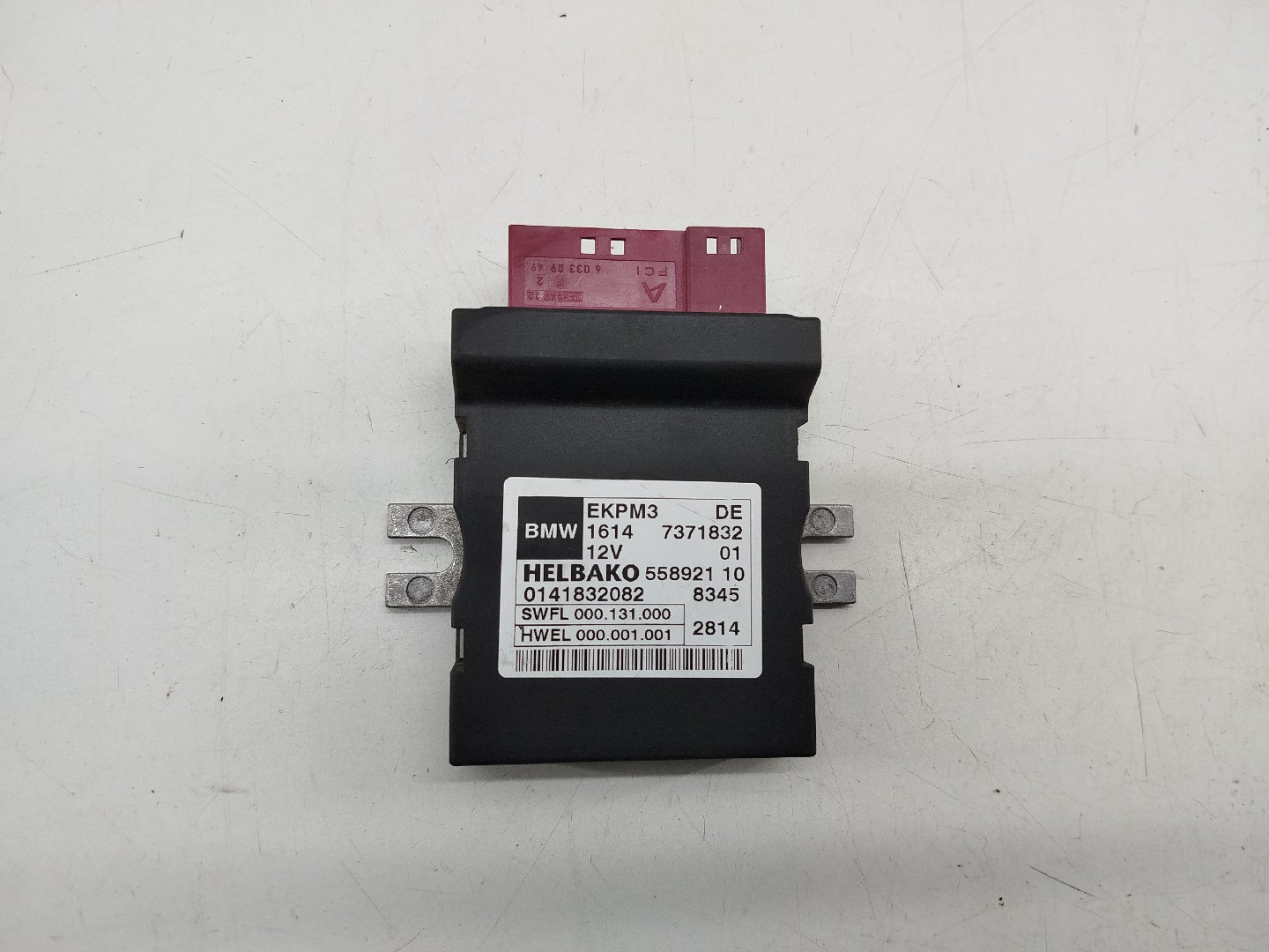 Relé de bomba de combustível BMW 3 (F30, F80) | 11 - 18