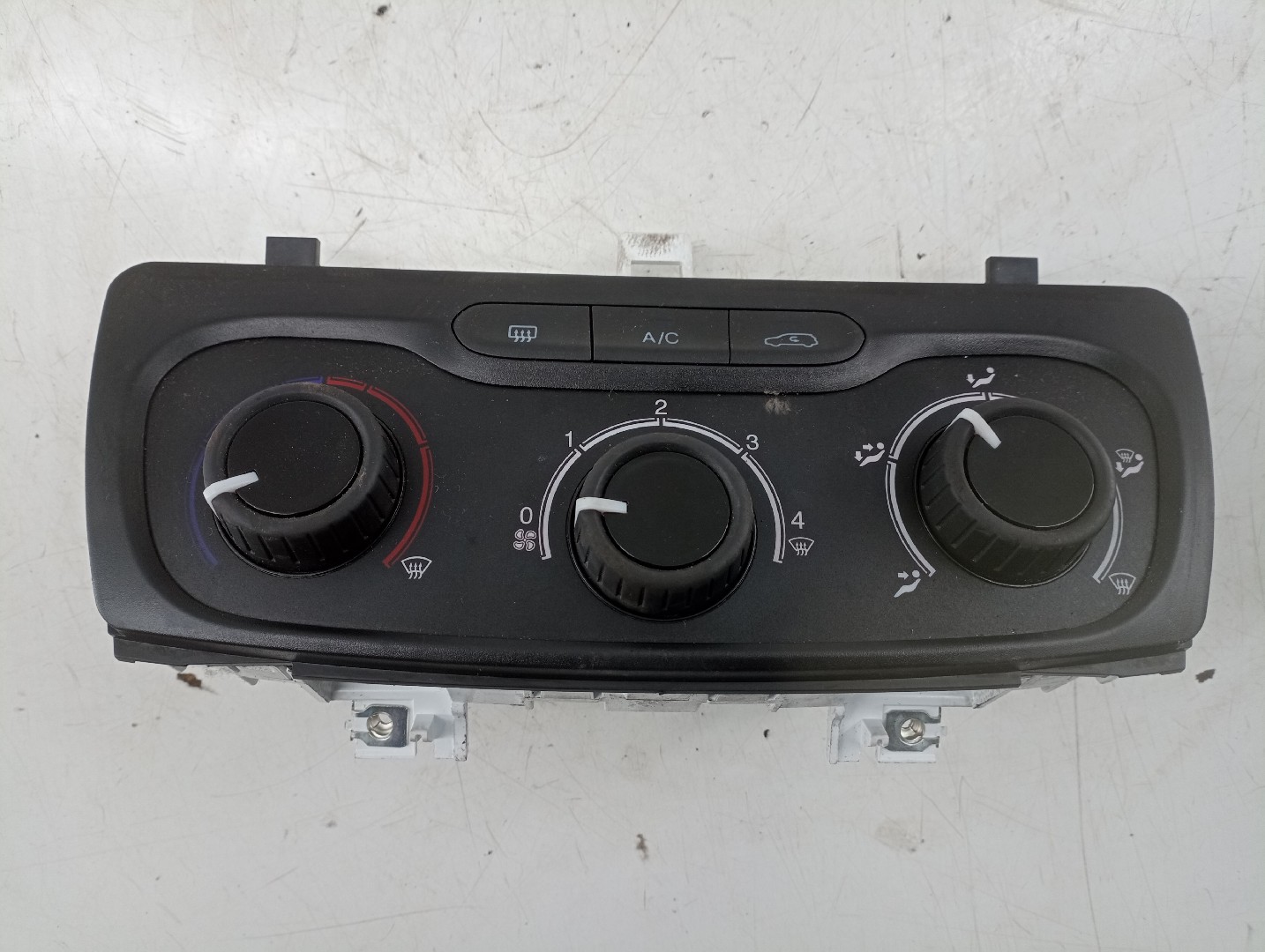 Comutador de Sofagem / Ar Condicionado FIAT Tipo 2 -  SW -  Facelift Imagem-4