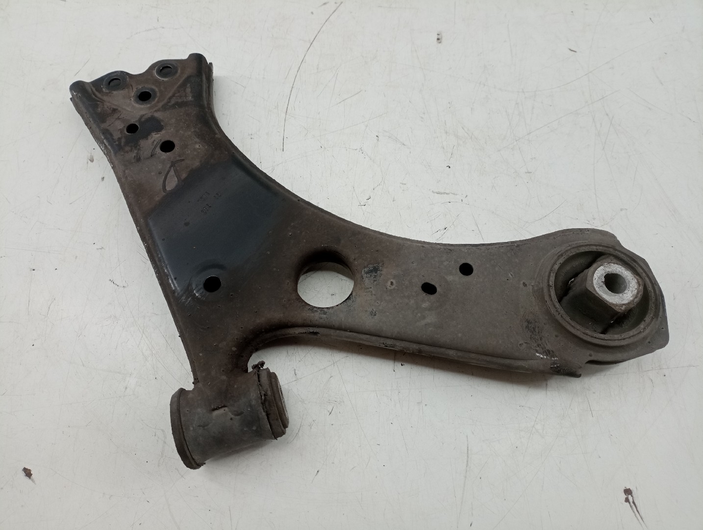Braço de suspensão frente direito FIAT Tipo 2 -  SW -  Facelift
