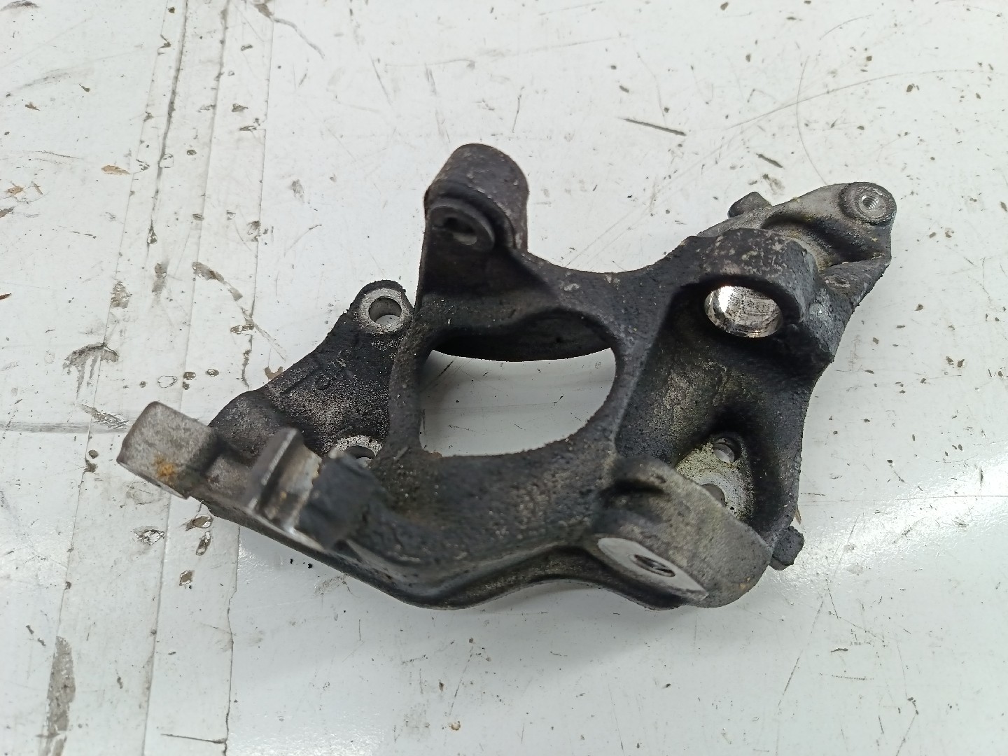 Apoio/Suporte da bomba direção CITROEN C5 II Break (RE_) | 04 - 