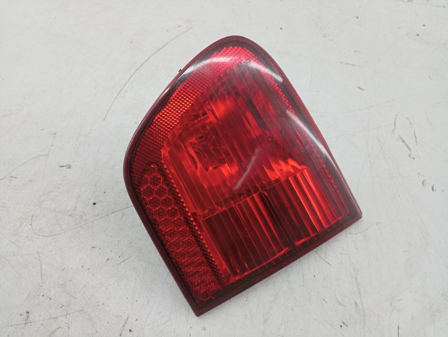 Farolim da Mala Direito SEAT IBIZA III (6K1) | 99 - 02 Imagem-4