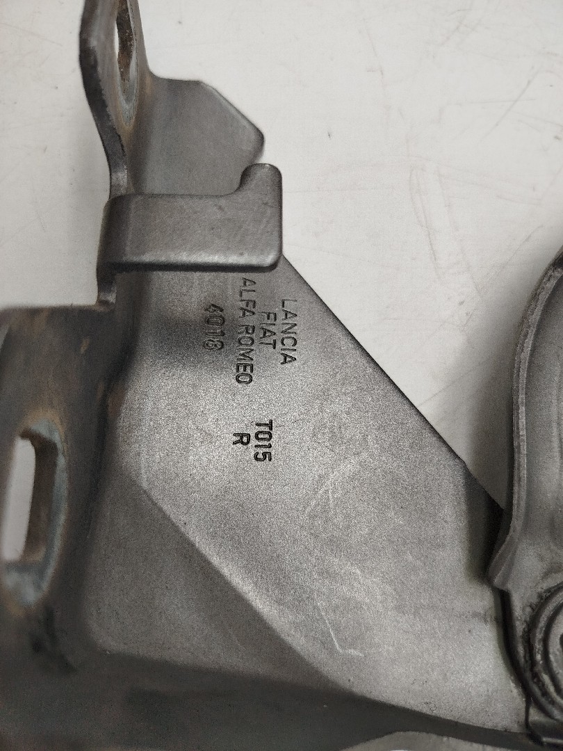 Dobradiças do capô FIAT TIPO três volumes (356_) | 15 -  Imagem-1