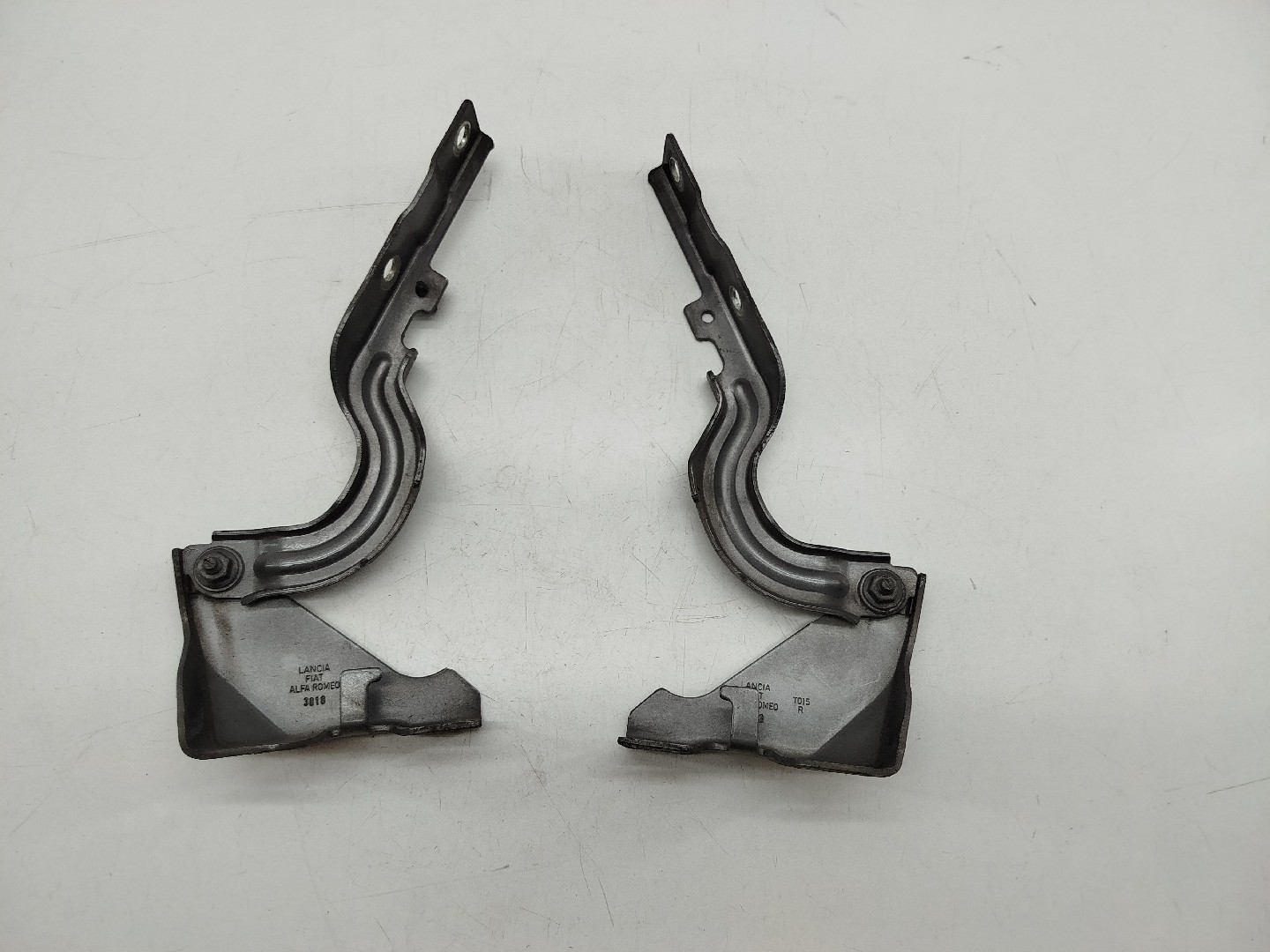 Dobradiças do capô FIAT TIPO três volumes (356_) | 15 - 