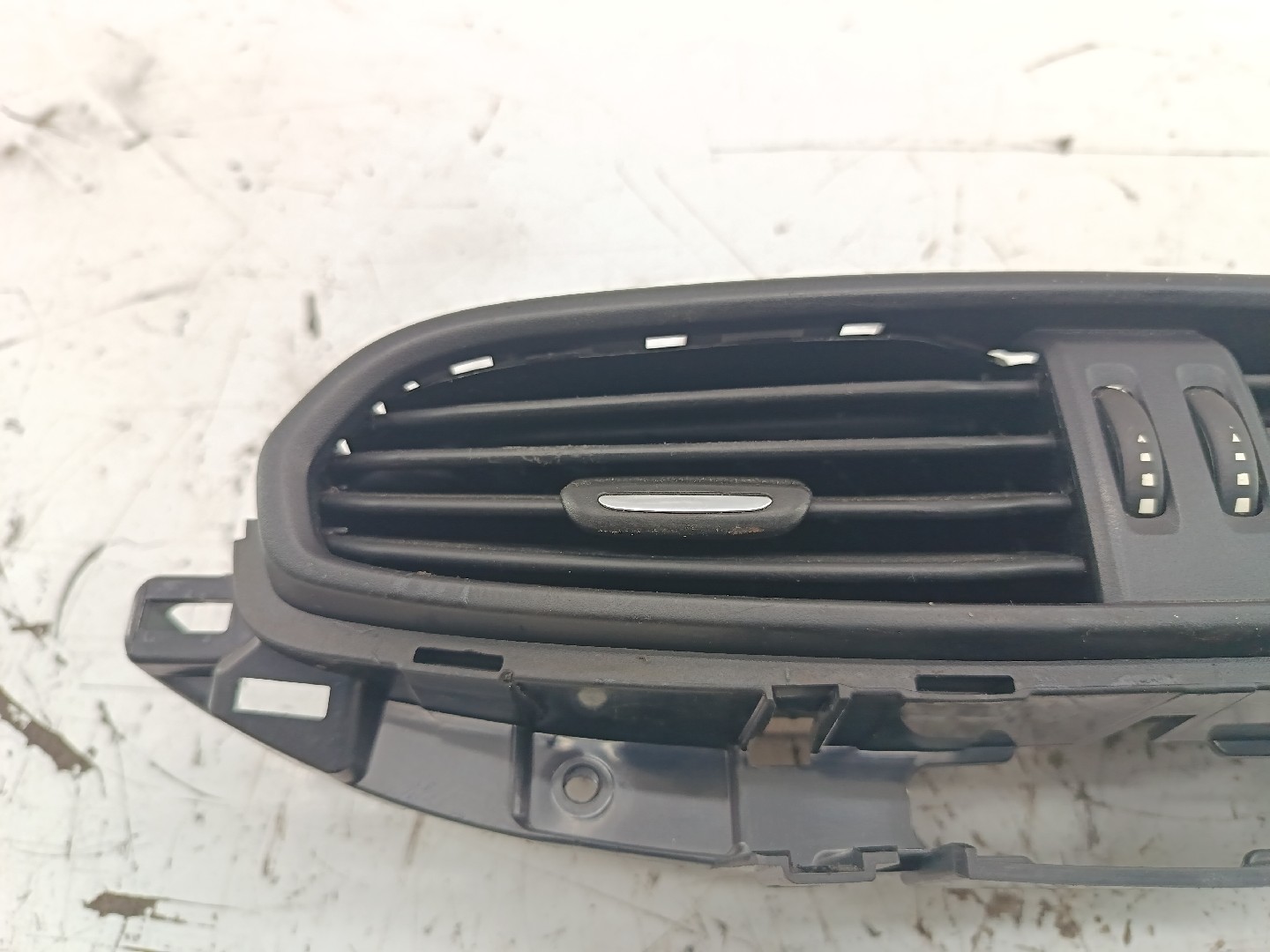 Difusor de ar central FIAT TIPO três volumes (356_) | 15 -  Imagem-2