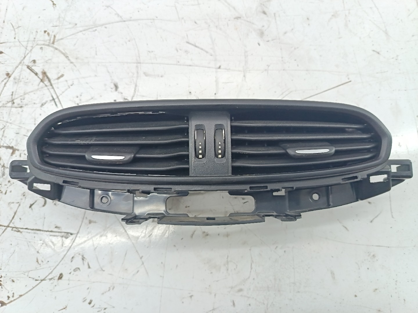 Difusor de ar central FIAT TIPO três volumes (356_) | 15 -  Imagem-8