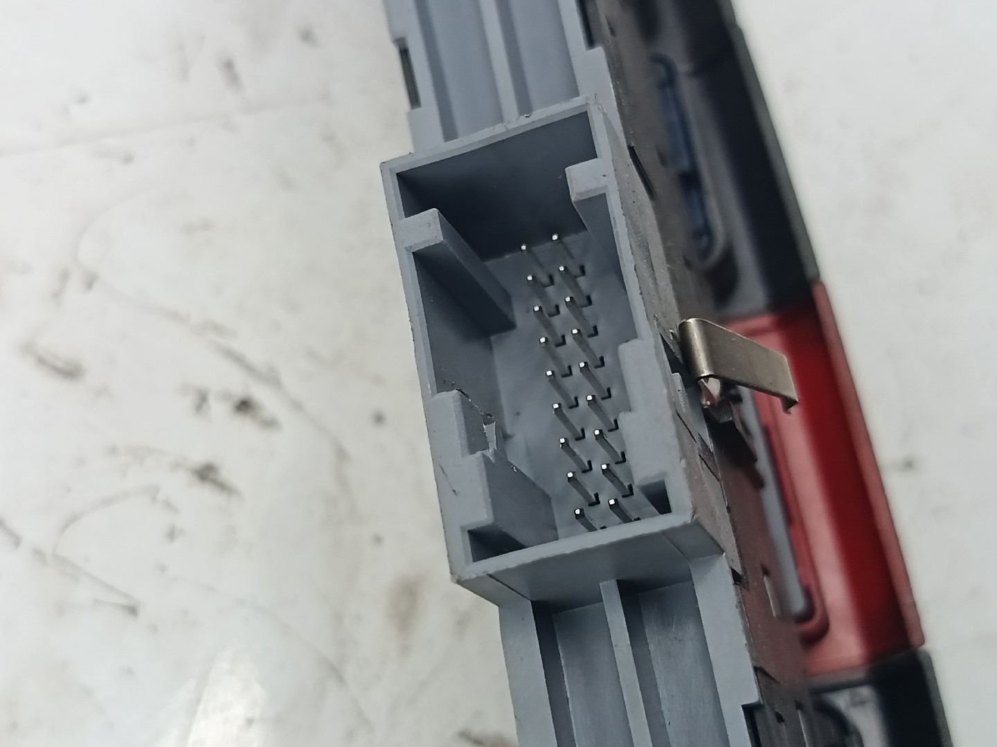 Moldura com botão de 4 piscas FIAT TIPO três volumes (356_) | 15 -  Imagem-3