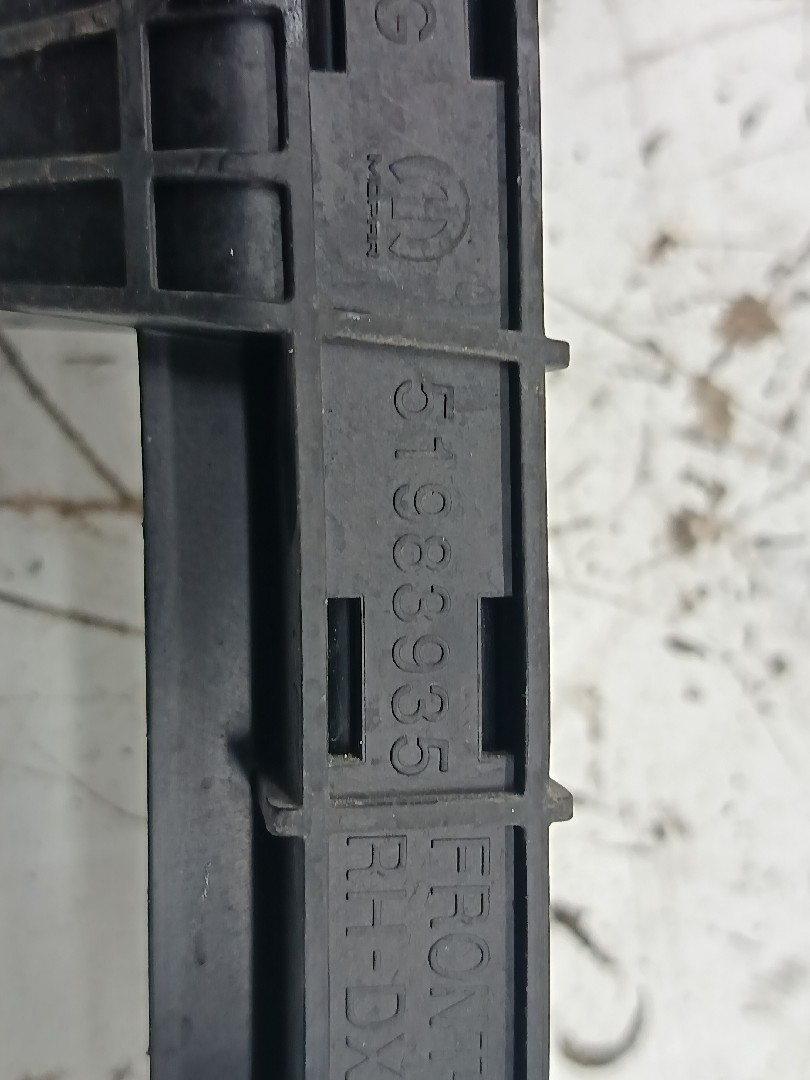 Guia de vidro FIAT TIPO três volumes (356_) | 15 -  Imagem-2