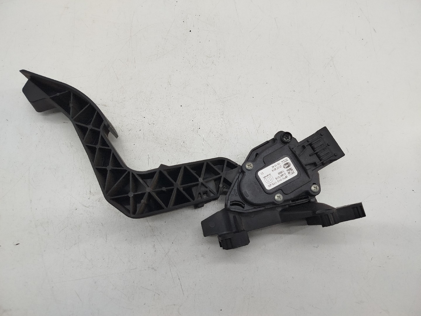 Pedal acelerador FIAT TIPO três volumes (356_) | 15 -  Imagem-2