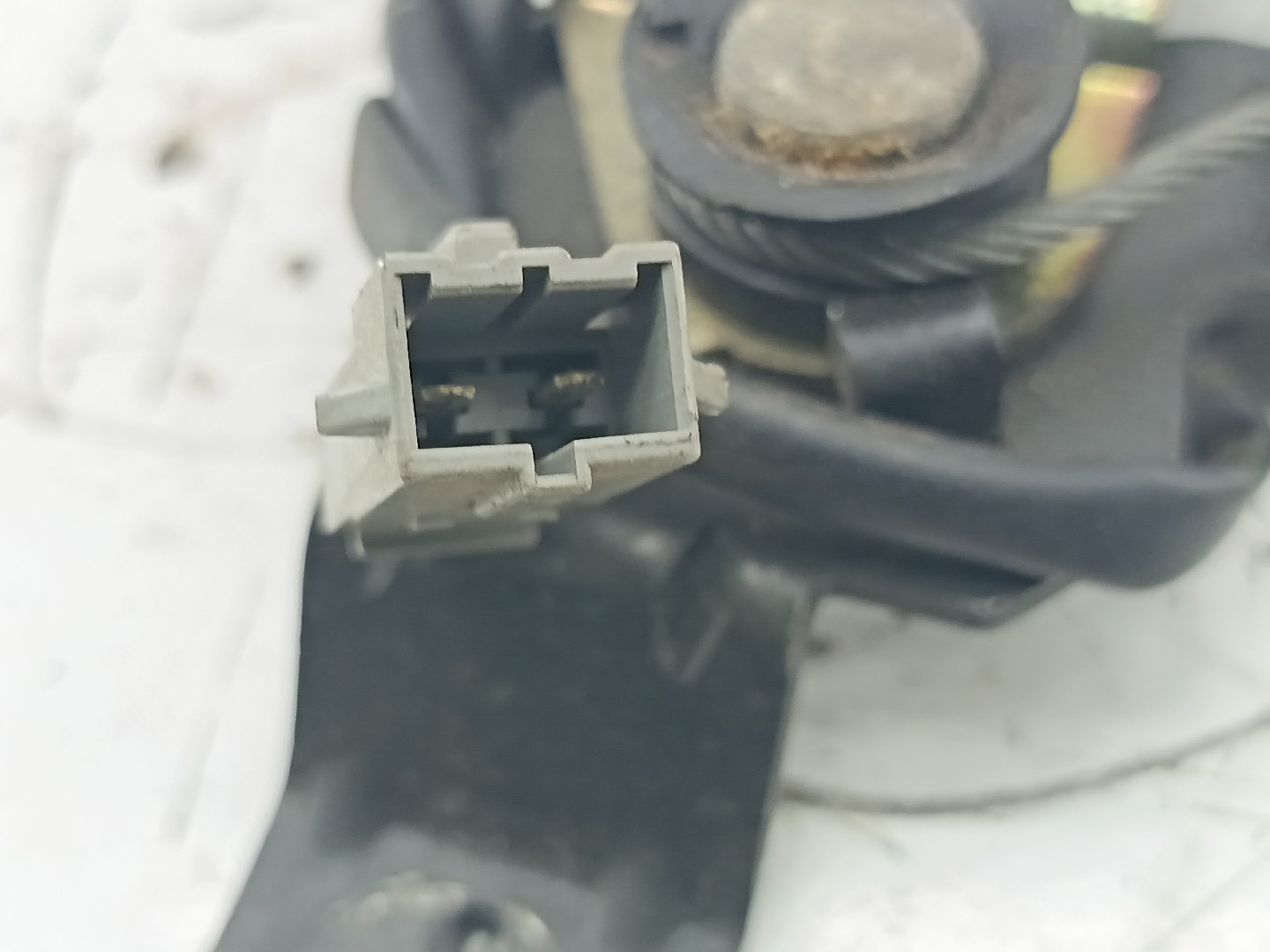 Pré tensor frente esquerdo VOLVO 460 L (464) | 88 - 96 Imagem-4