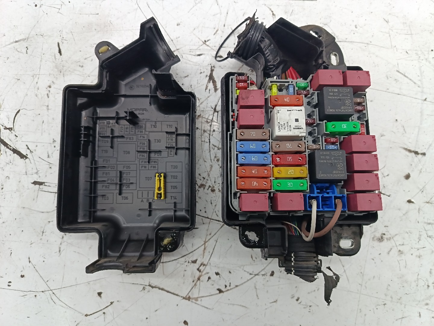 Caixa de fusíveis e relés FIAT TIPO três volumes (356_) | 15 -  Imagem-4