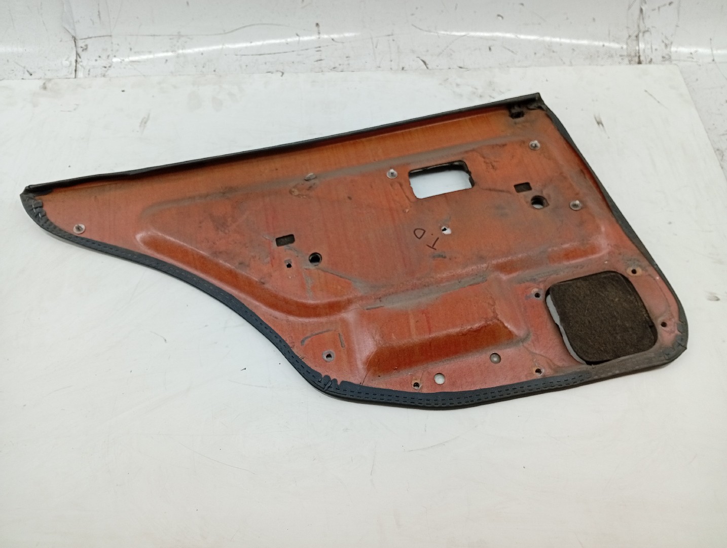 Quartela de porta trás direita PEUGEOT 106 I (1A, 1C) | 91 - 96 Imagem-3