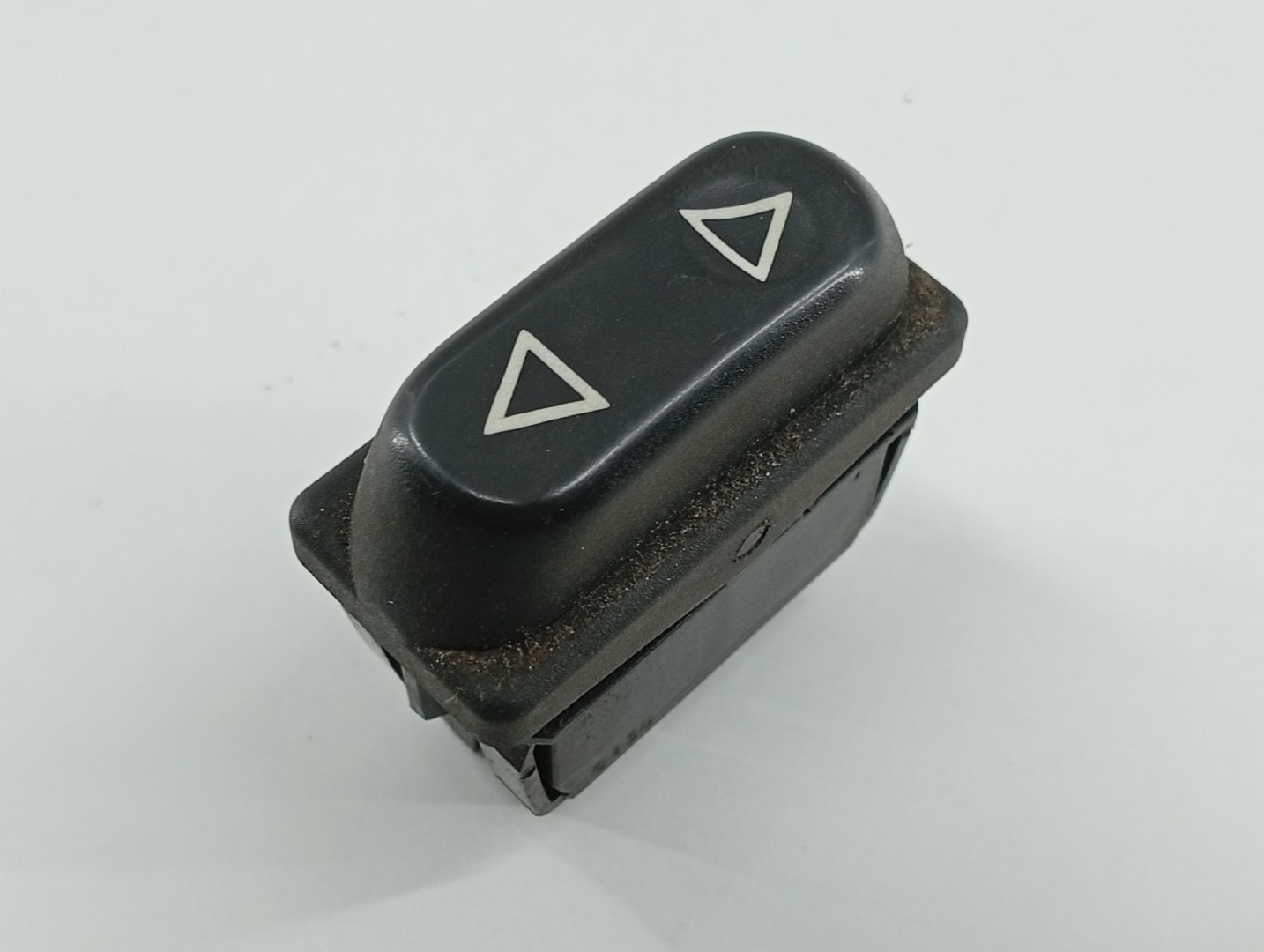 Comutador de vidro frente direito PEUGEOT 106 I (1A, 1C) | 91 - 96 Imagem-4