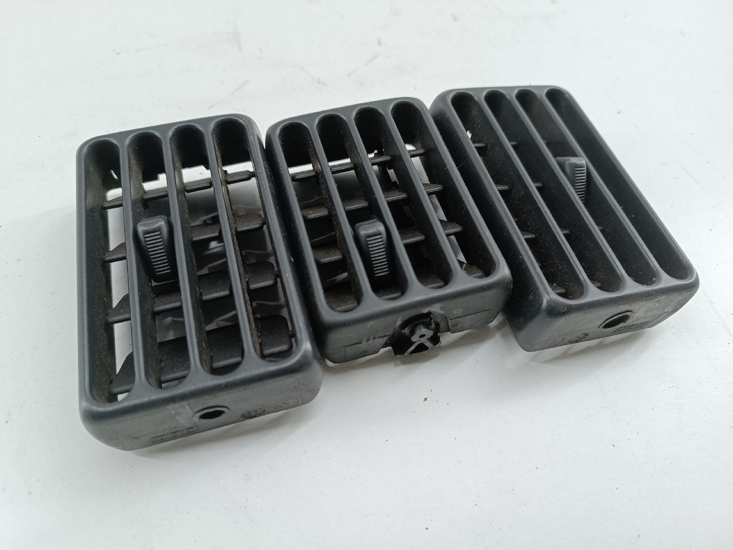 Difusor de ar PEUGEOT 106 I (1A, 1C) | 91 - 96 Imagem-3