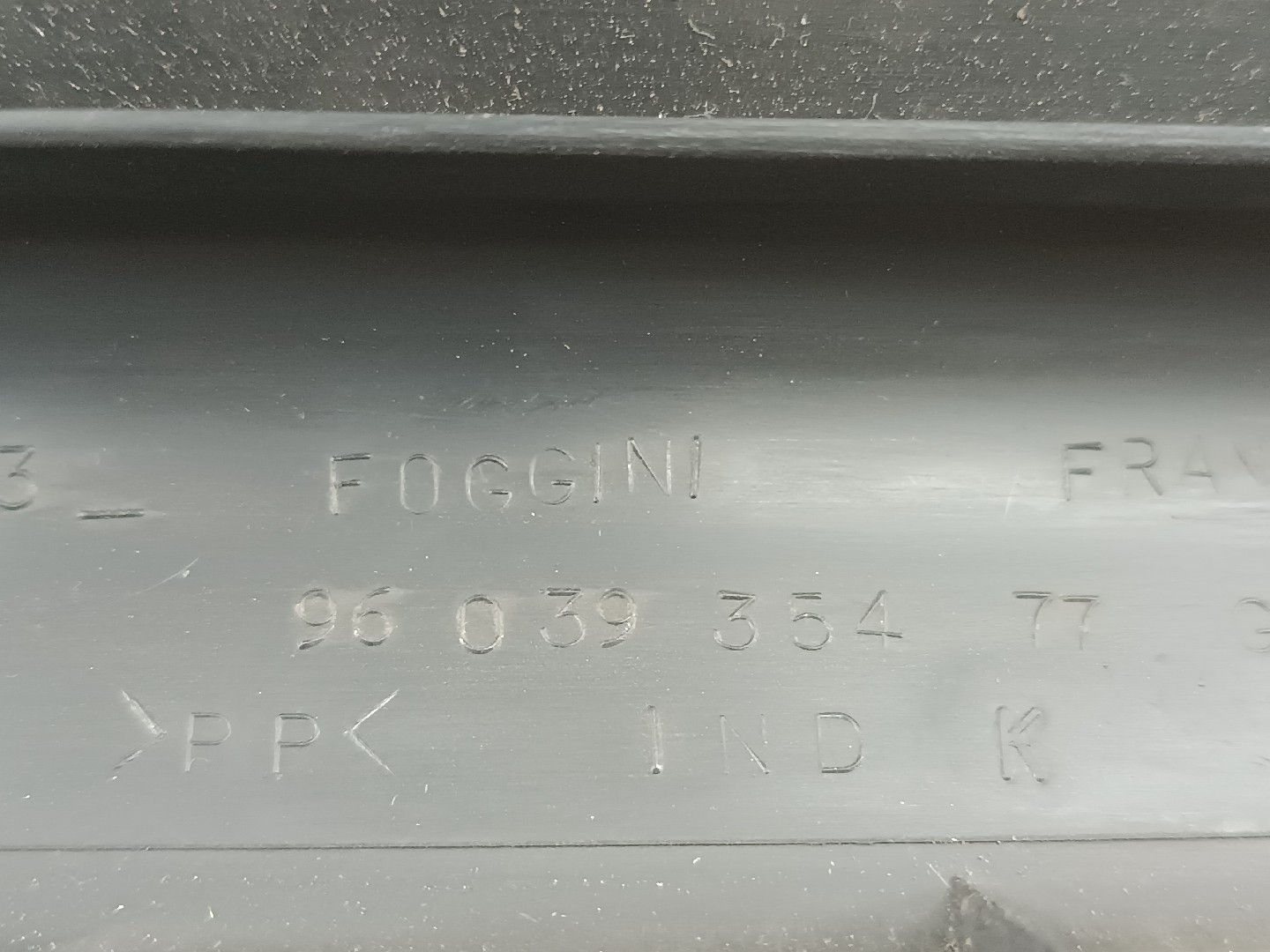 Moldura de pilar A PEUGEOT 106 I (1A, 1C) | 91 - 96 Imagem-1