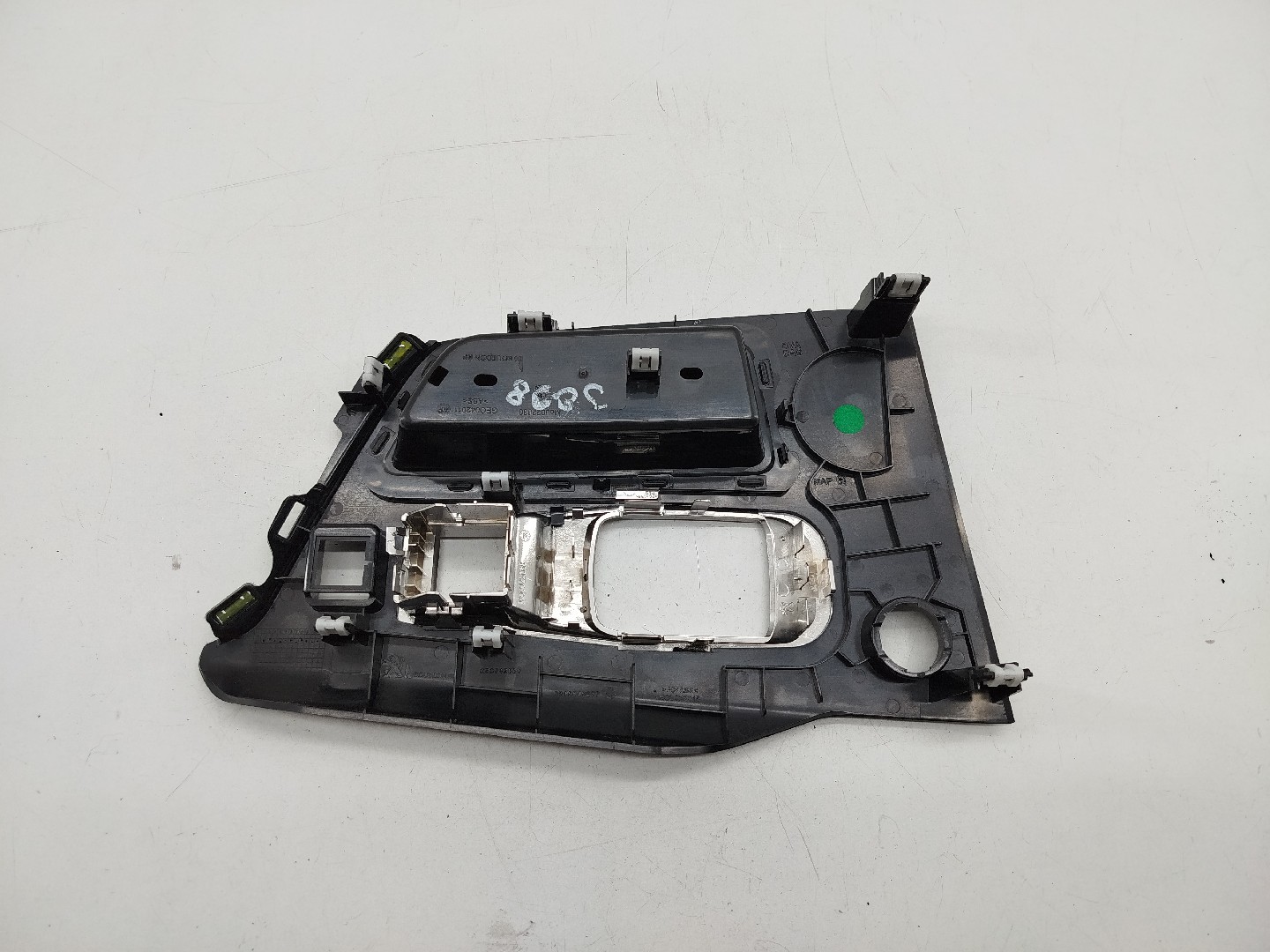 Moldura de consola central PEUGEOT 3008 SUV (M_) | 16 -  Imagem-2