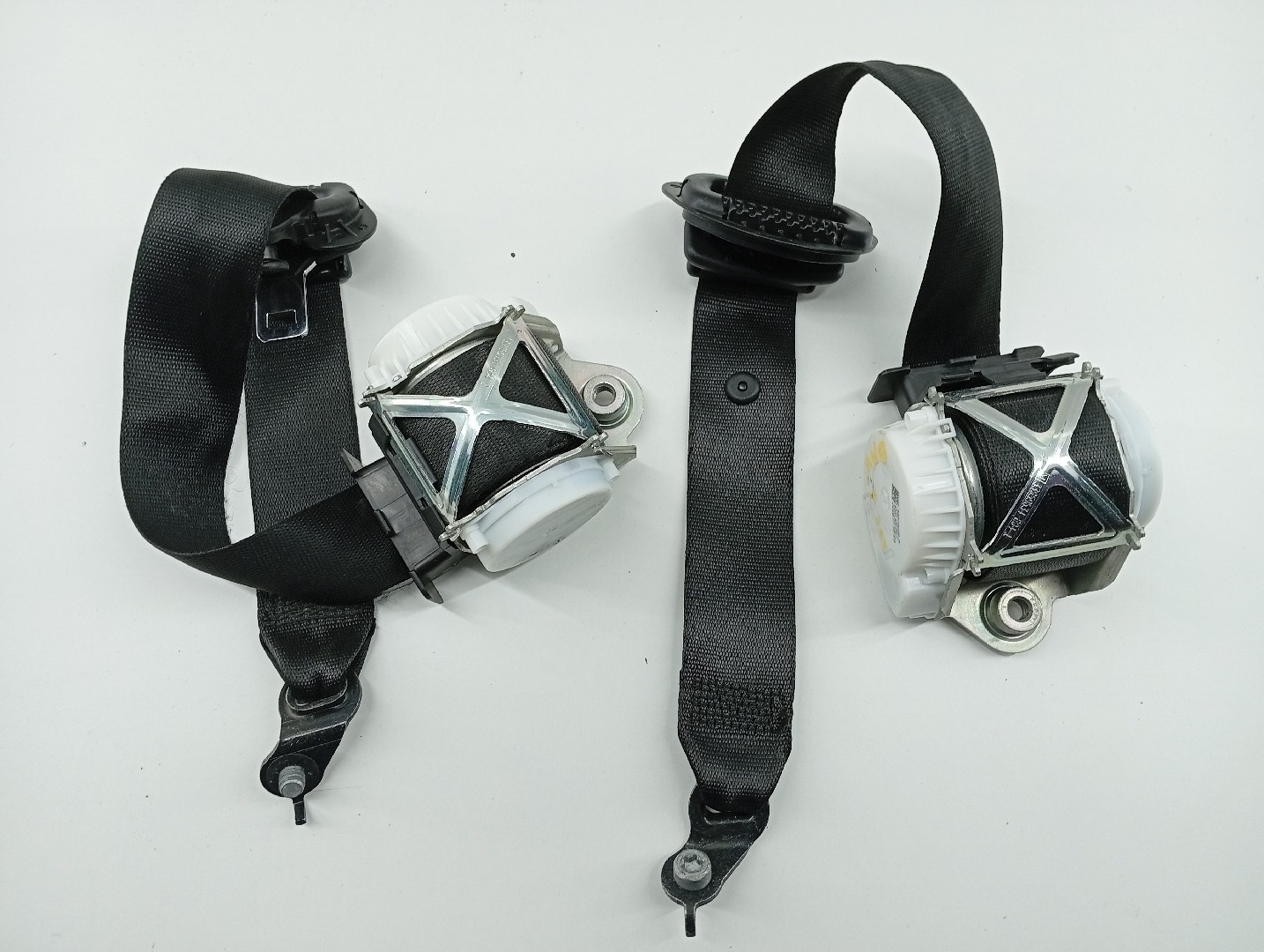Cintos Frontais BMW 3 (F30, F80) | 11 - 18