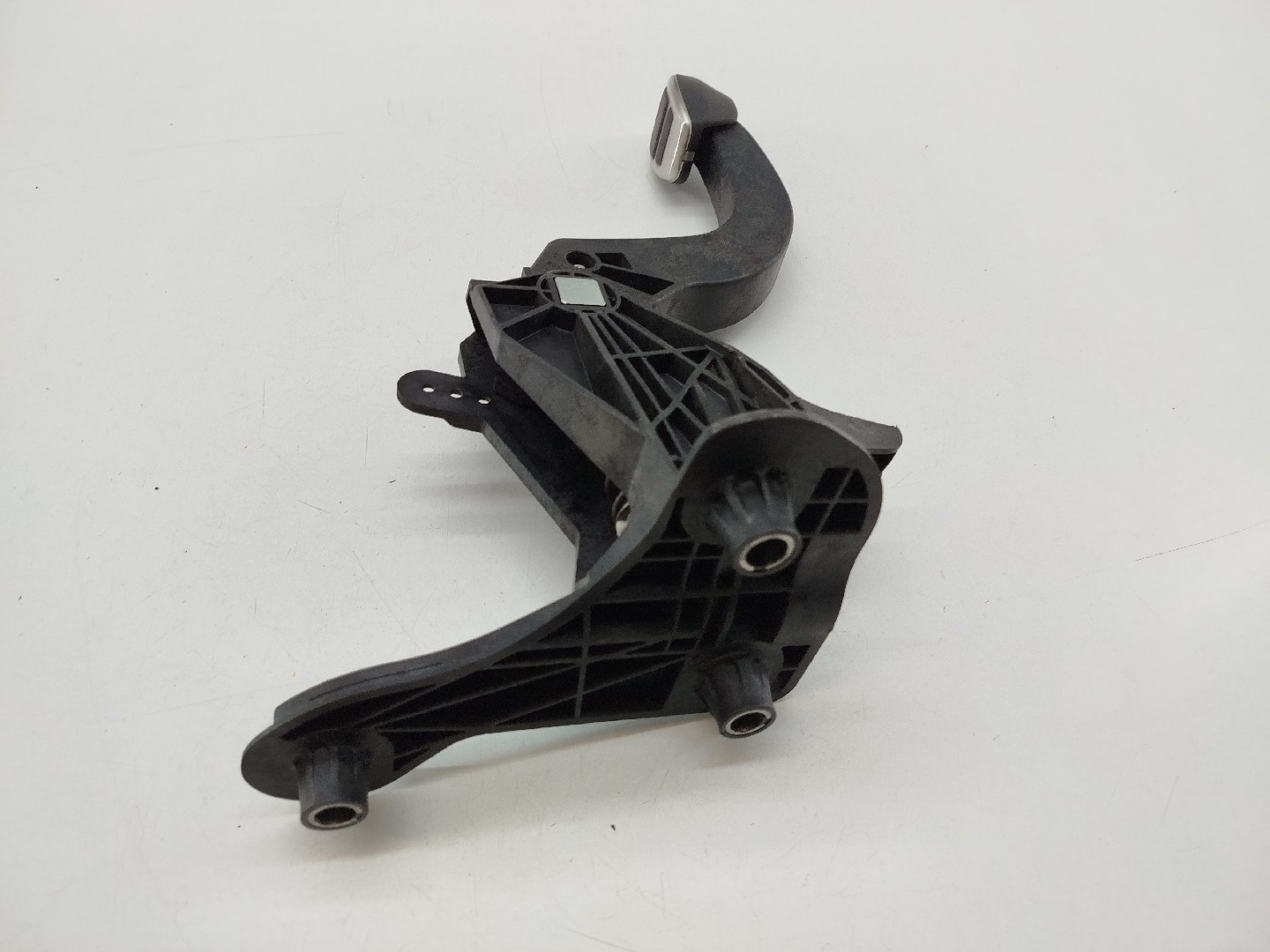 Pedal de embraiagem PEUGEOT 208 II (UB_, UP_, UW_, UJ_) | 19 -  Imagem-2