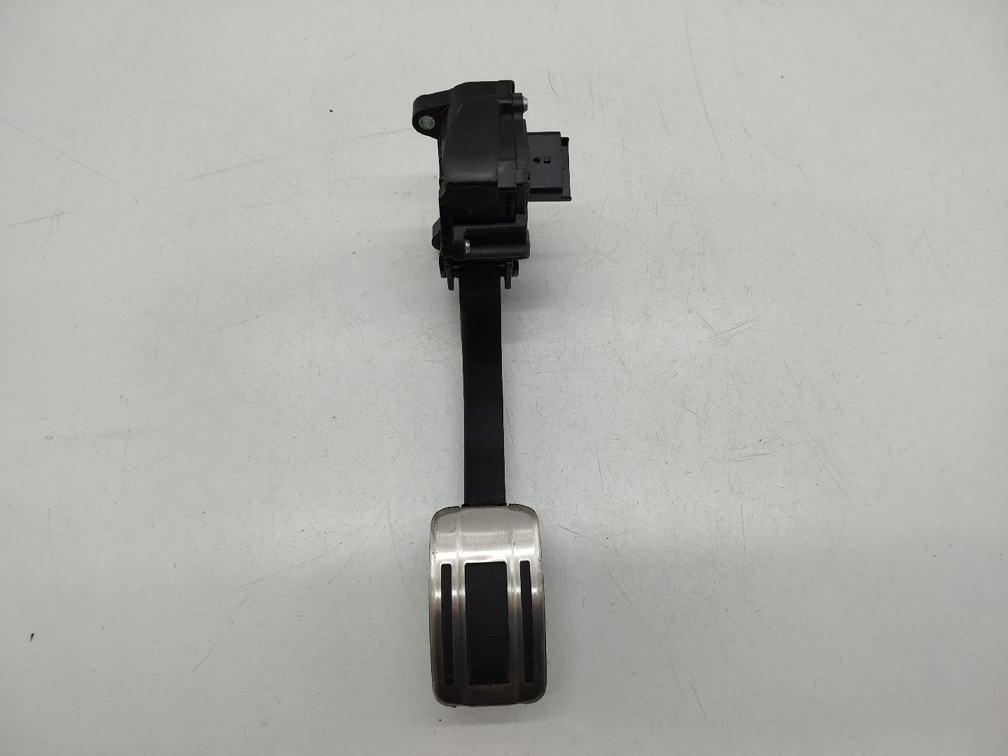 Pedal acelerador PEUGEOT 508 SW II (FC_, FJ_, F4_) | 18 - 