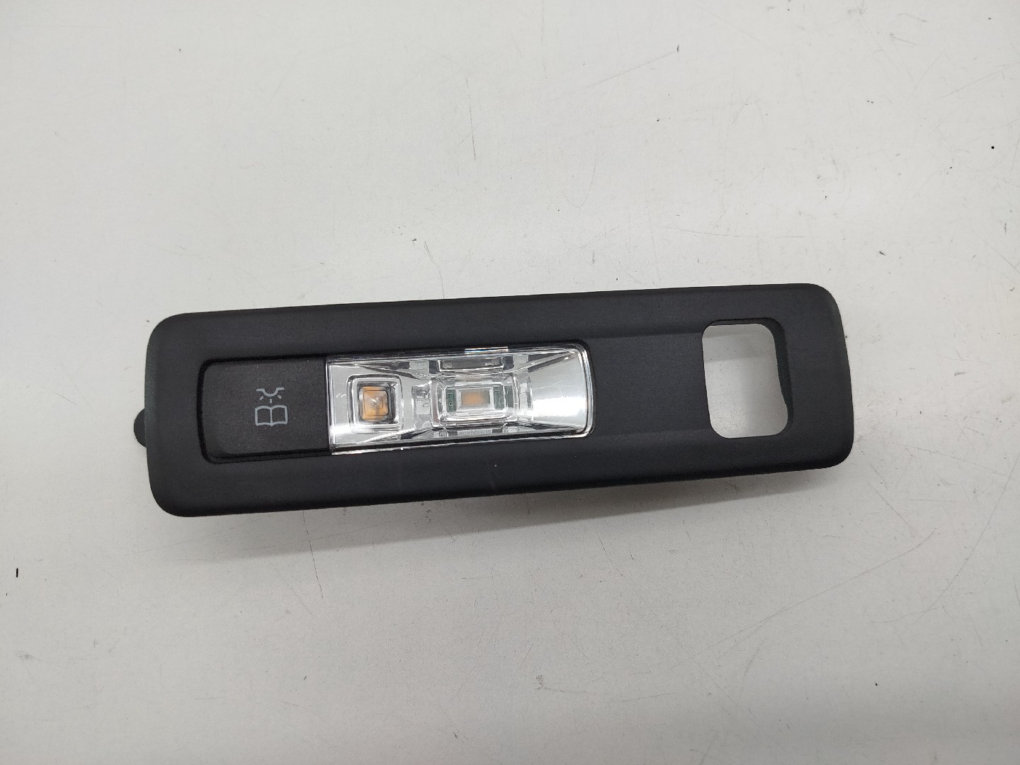 Luz interior MERCEDES-BENZ A-CLASS (W177) | 18 -  Imagem-4