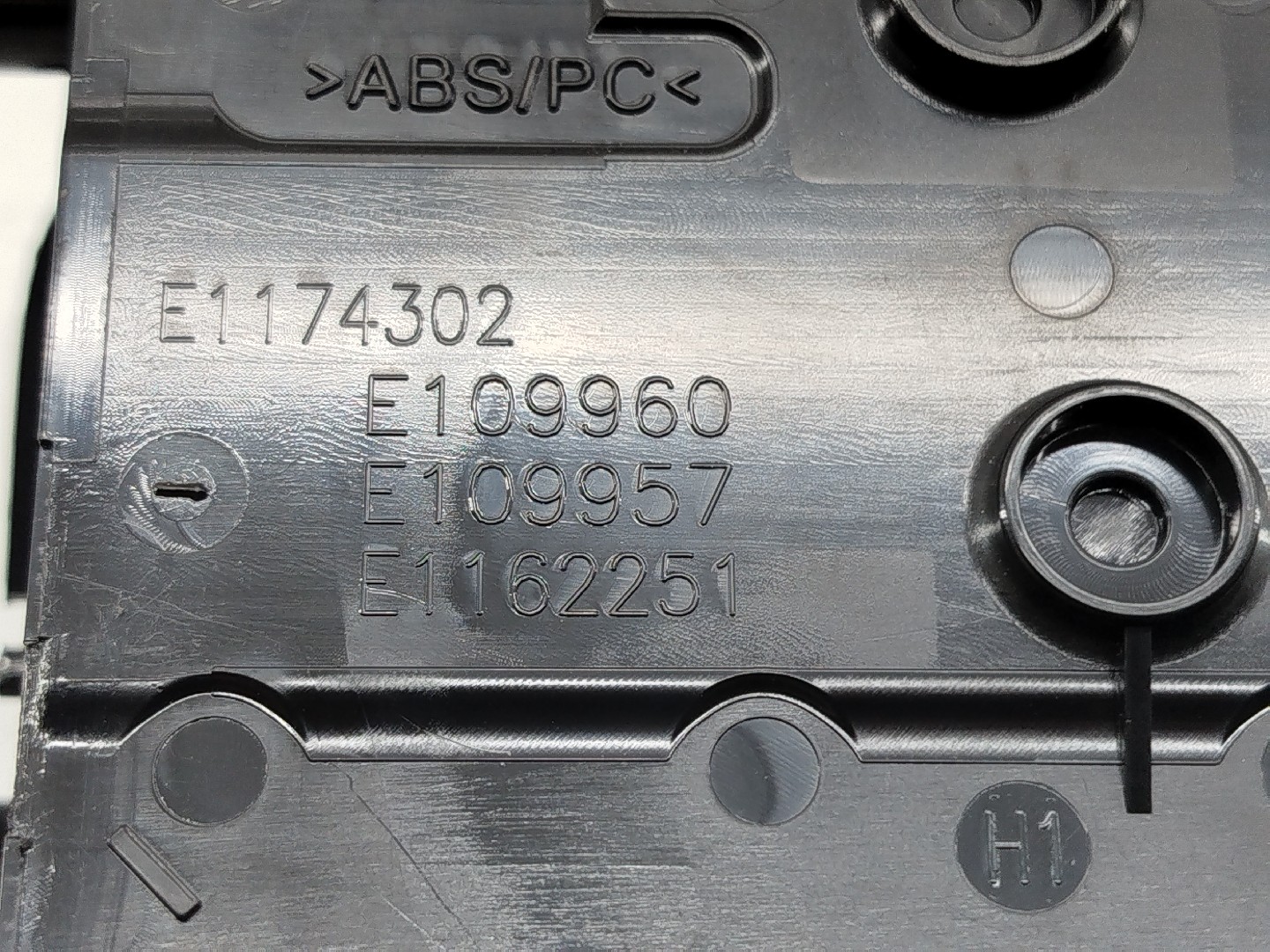 Luz interior MERCEDES-BENZ A-CLASS (W177) | 18 -  Imagem-3