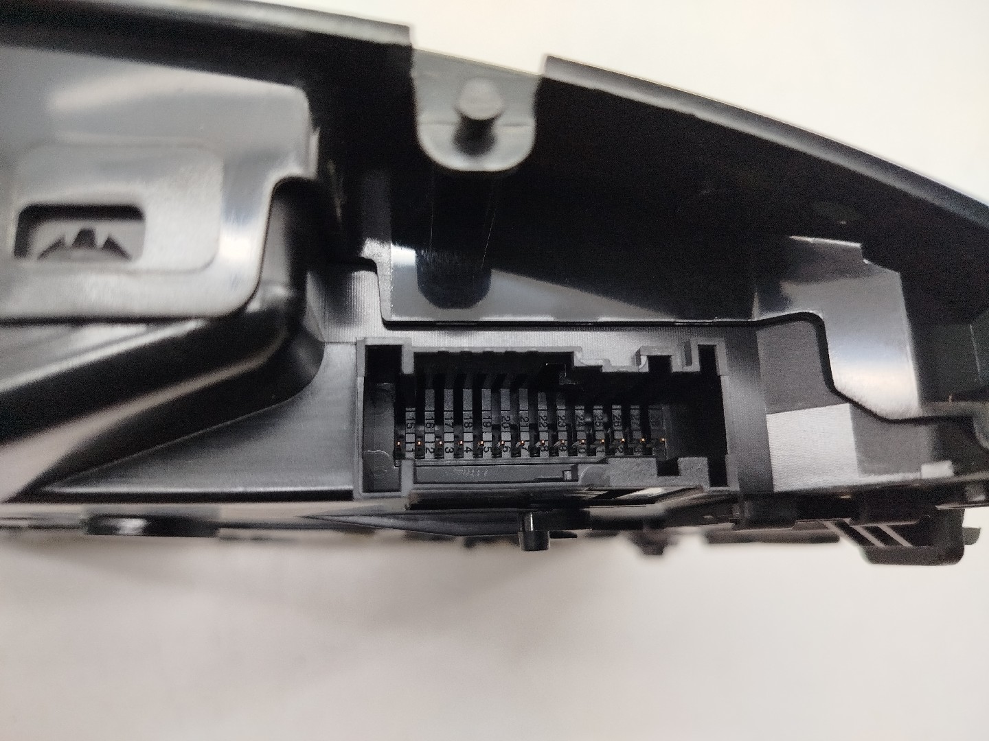 Luz interior MERCEDES-BENZ A-CLASS (W177) | 18 -  Imagem-4