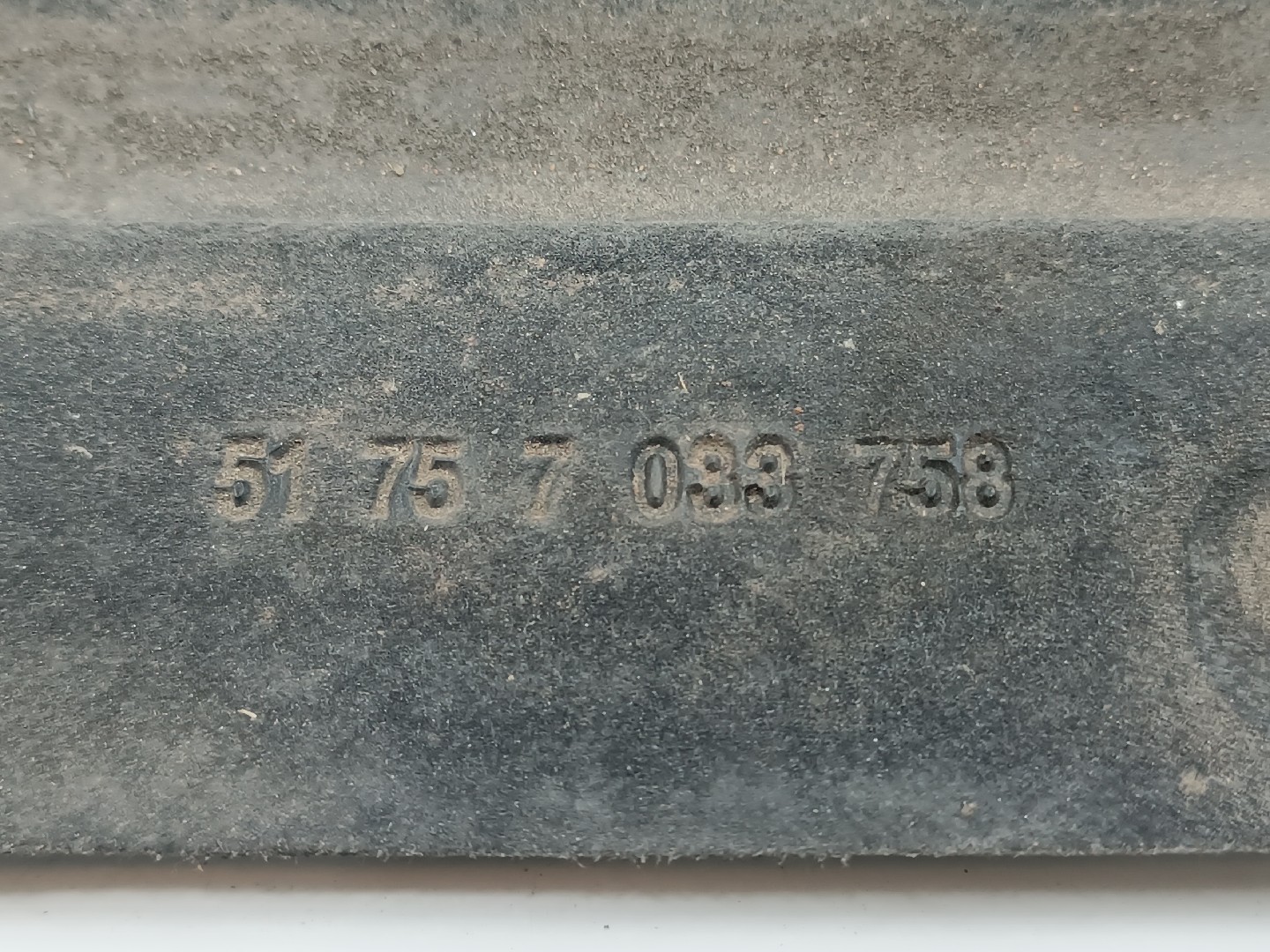 Proteção inferior de carroçaria BMW 6 (E63) | 03 - 10 Imagem-1