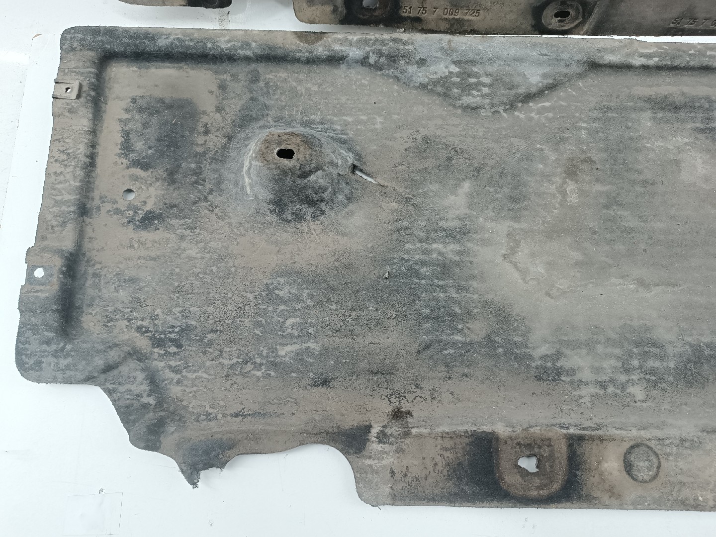 Proteção inferior de carroçaria BMW 6 (E63) | 03 - 10 Imagem-4