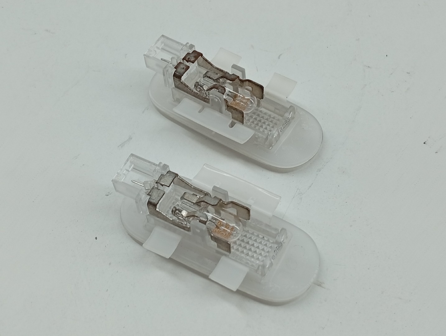 Luz interior RENAULT LAGUNA III (BT0/1) | 07 - 15 Imagem-1