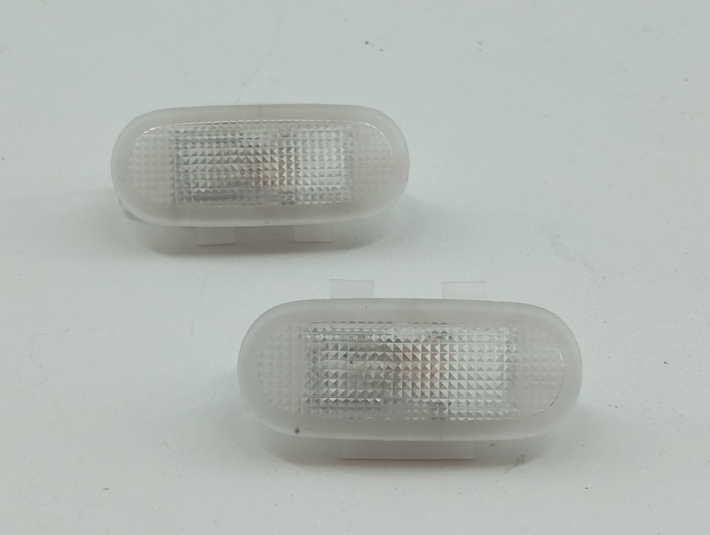 Luz interior RENAULT LAGUNA III (BT0/1) | 07 - 15 Imagem-2