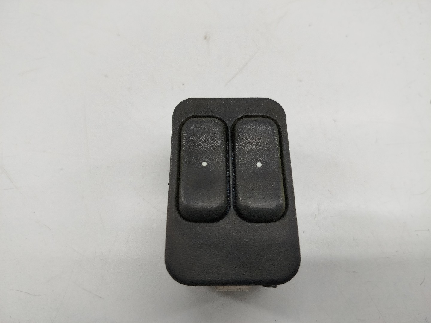 Comutador de vidro frente esquerdo OPEL CORSA C (X01) | 00 - 09