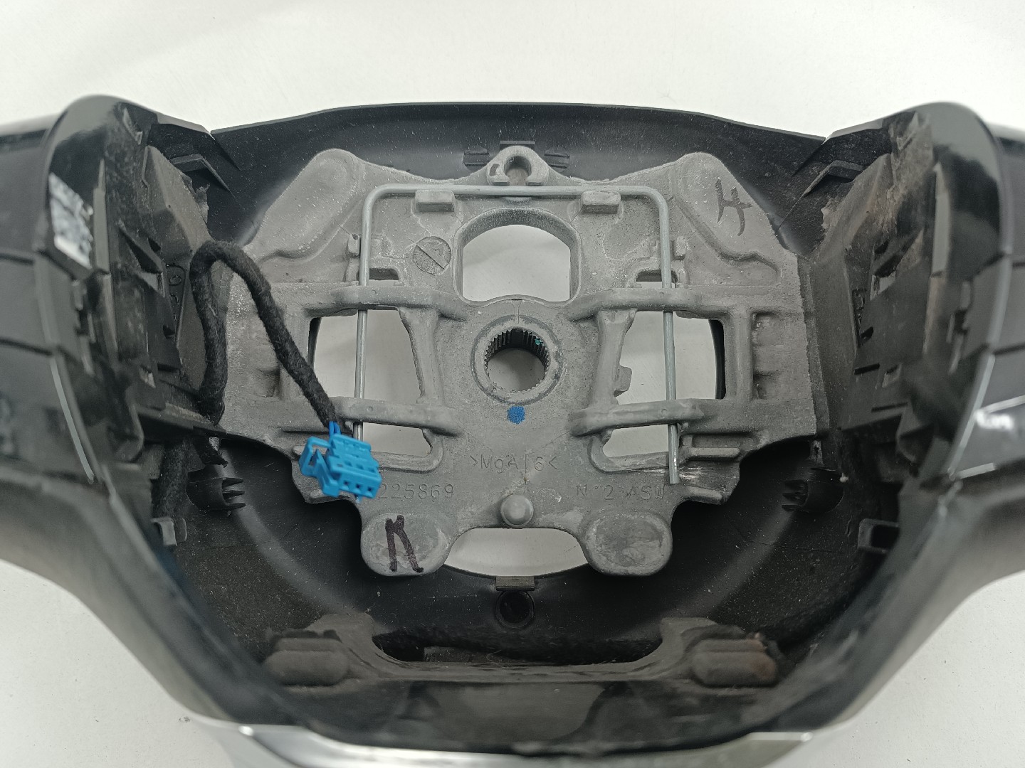 Volante PEUGEOT 308 SW II Caixa/Combi (LC_) | 14 -  Imagem-1
