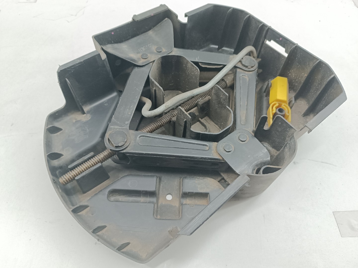 Kit pneu suplente PEUGEOT 5008 II | 16 -  Imagem-4