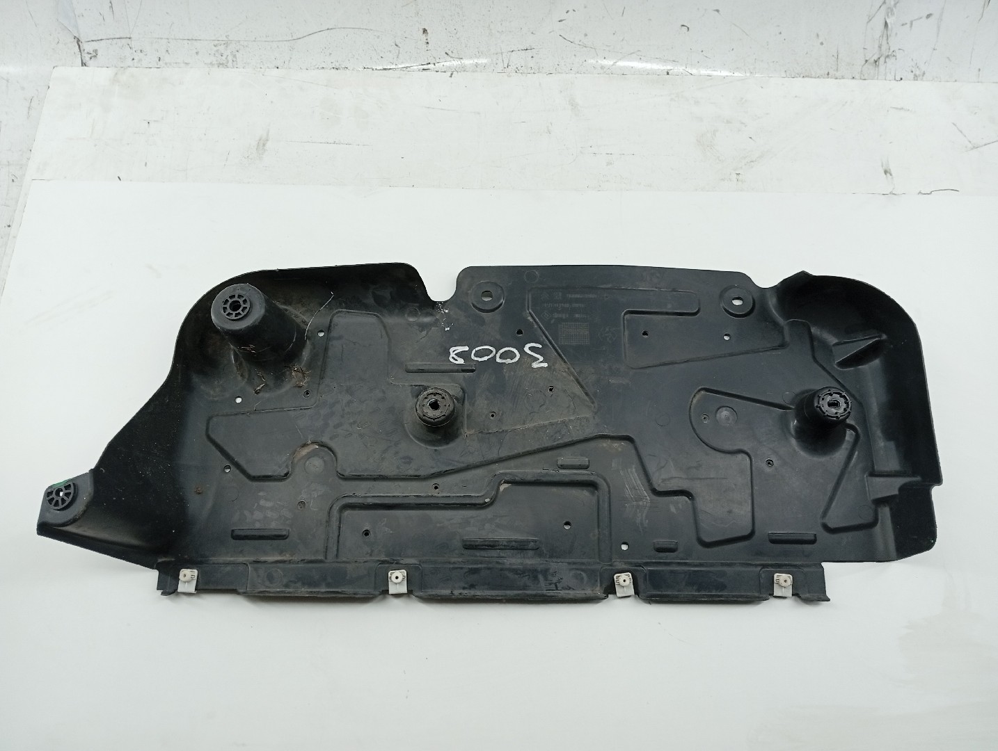 Blindagem traseira PEUGEOT 3008 SUV (M_) | 16 - 