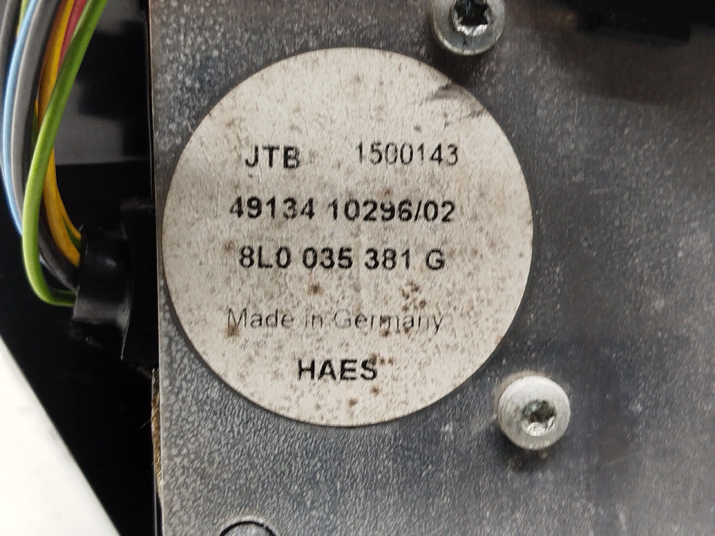 Subwoofer AUDI A3 (8L1) | 96 - 06 Imagem-1